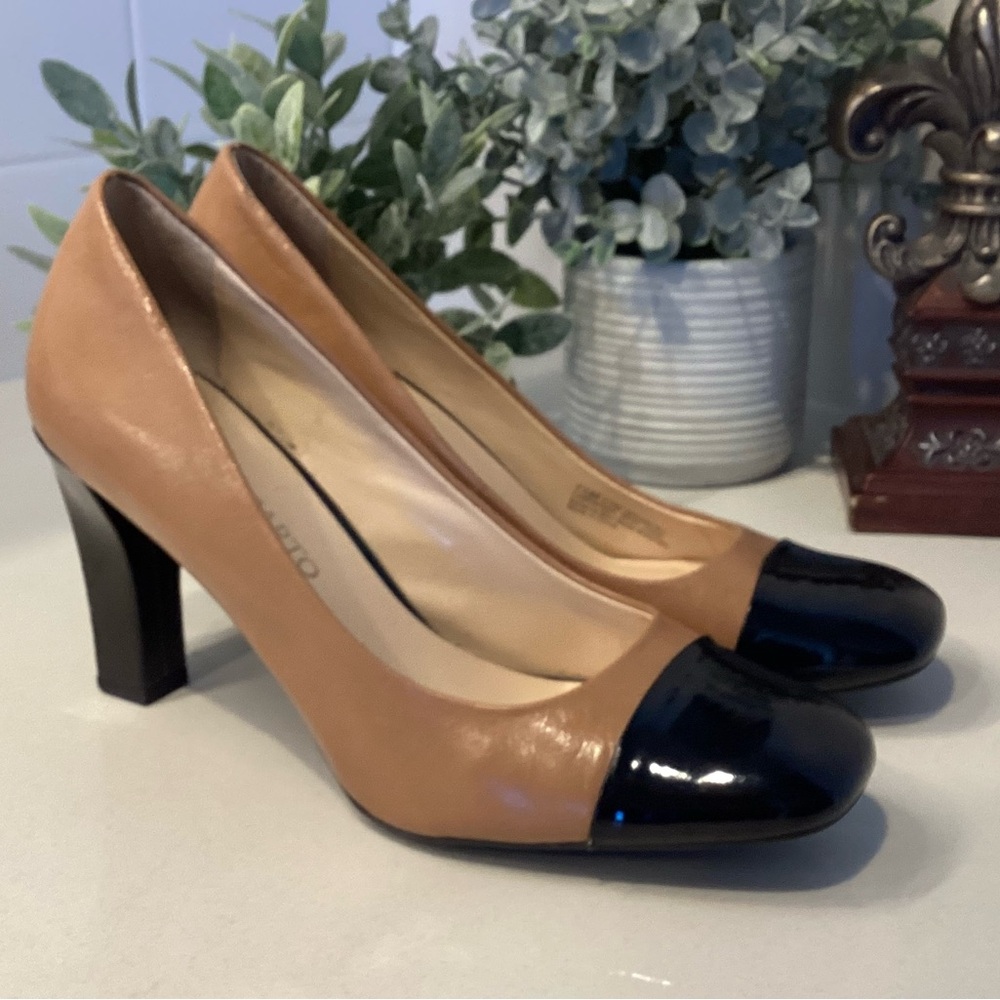 Franco Sarto Fynn Tan and Black Women's Heels Sz 7.5